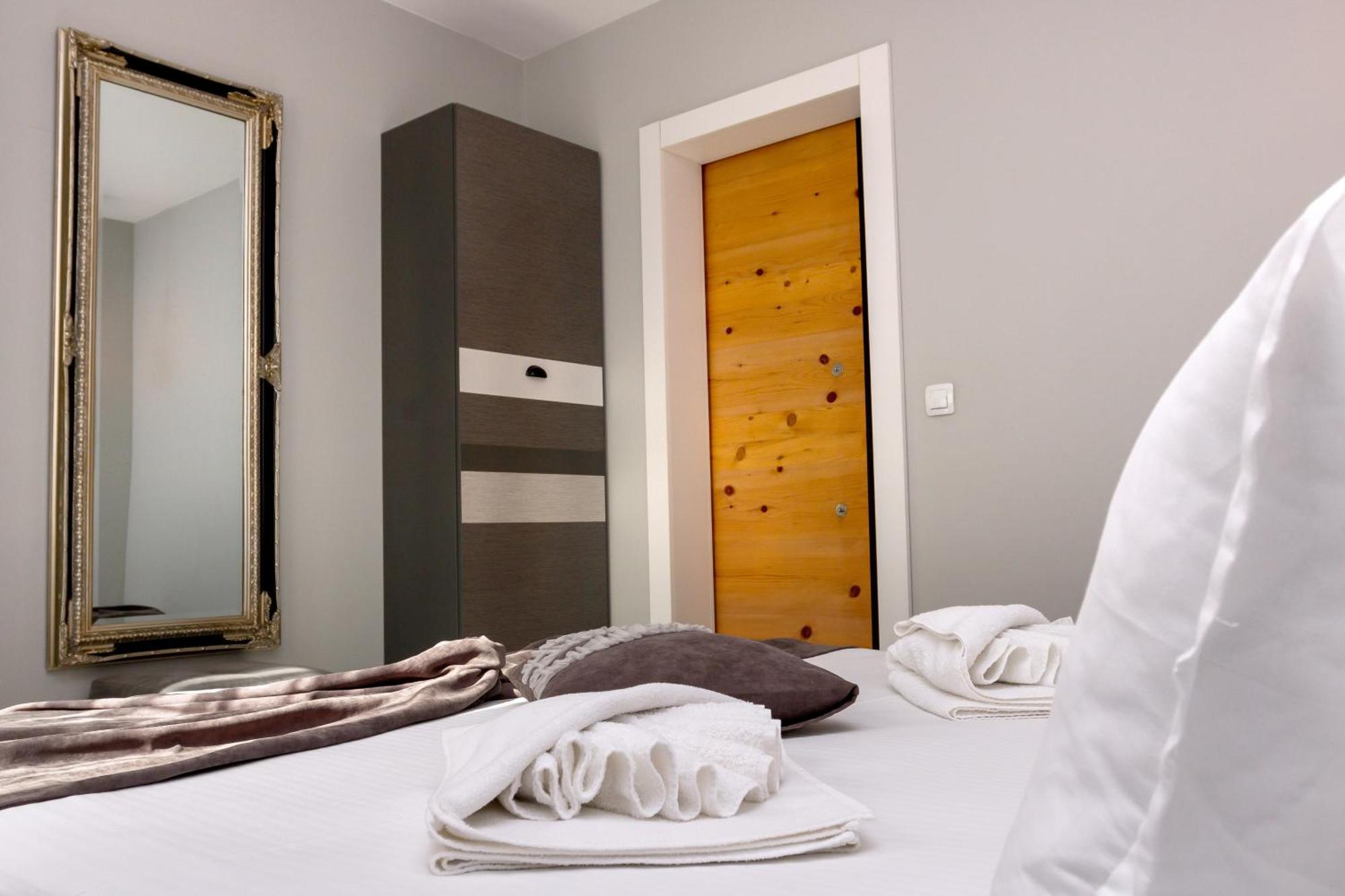 Mon Ami Apart In Studentski Grad Area София Экстерьер фото